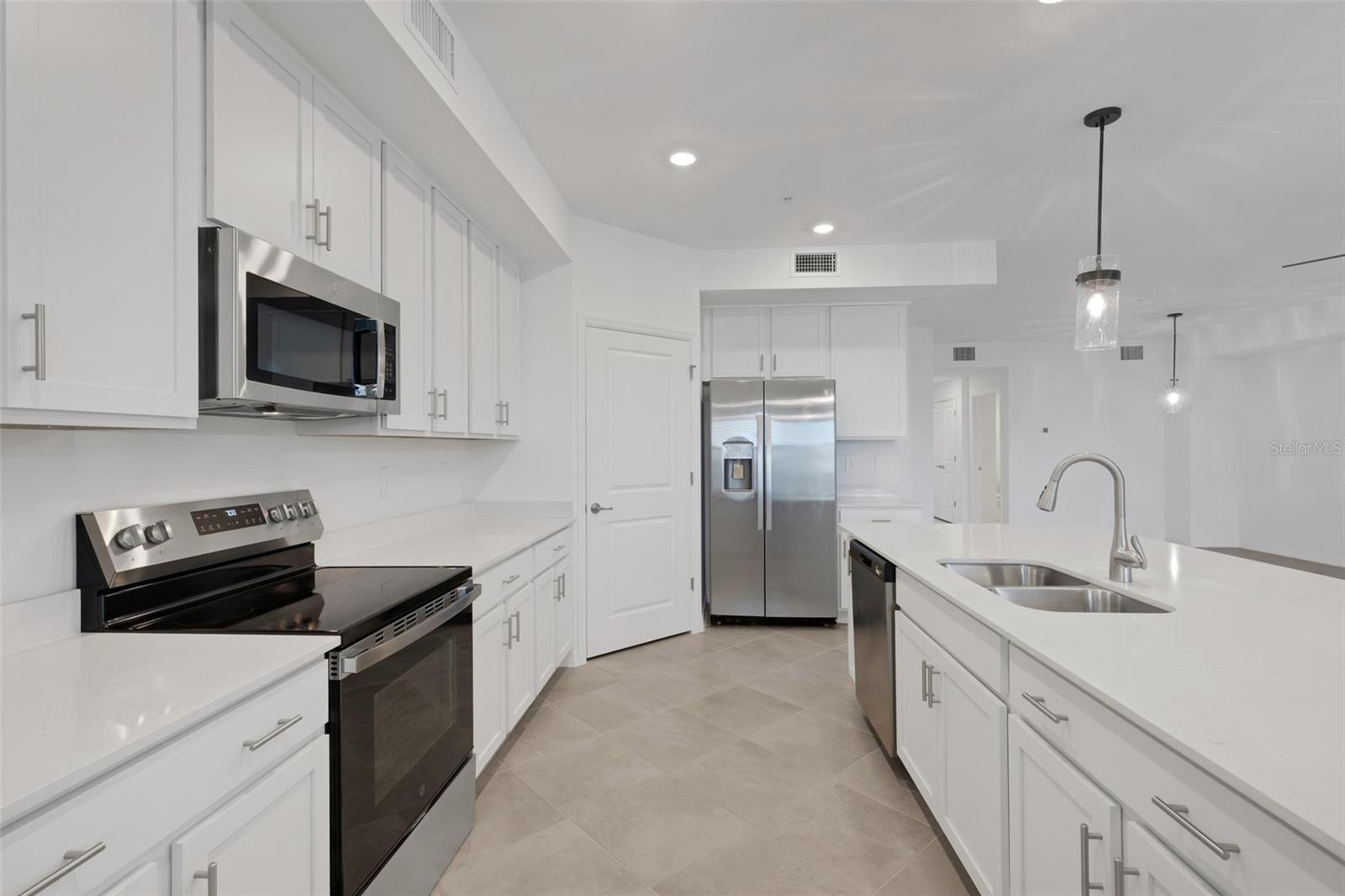 5624 SUMMIT POINTE CIR #104 — photo 5