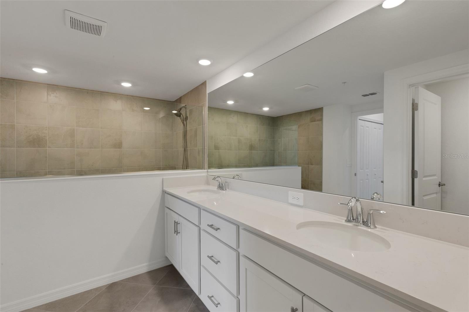 5624 SUMMIT POINTE CIR #104 — photo 10