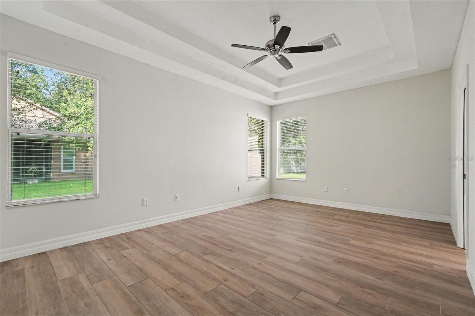 453 WESTCHESTER HILLS LN — photo 12