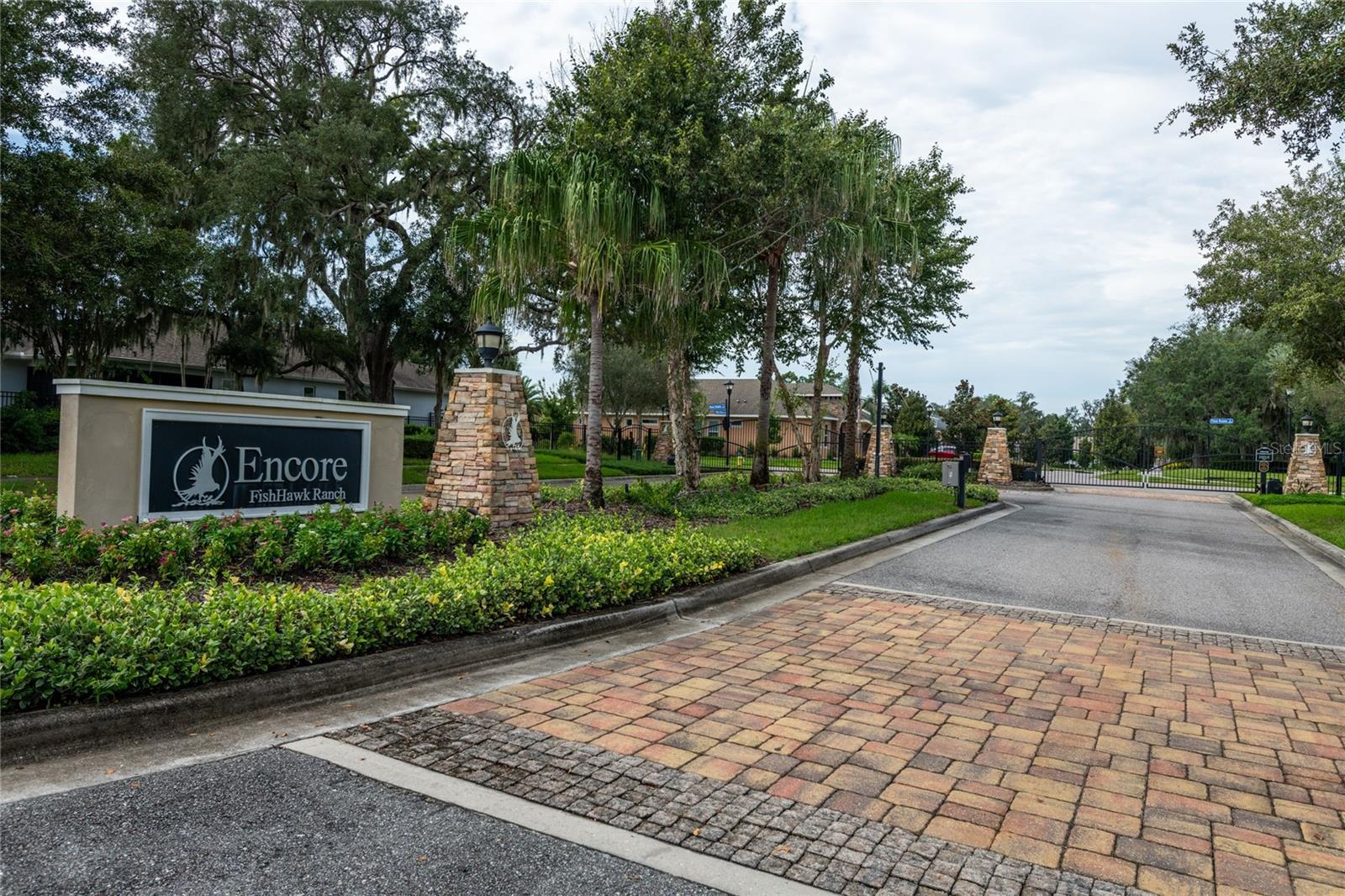 13935 NATURES RESERVE DR — photo 40