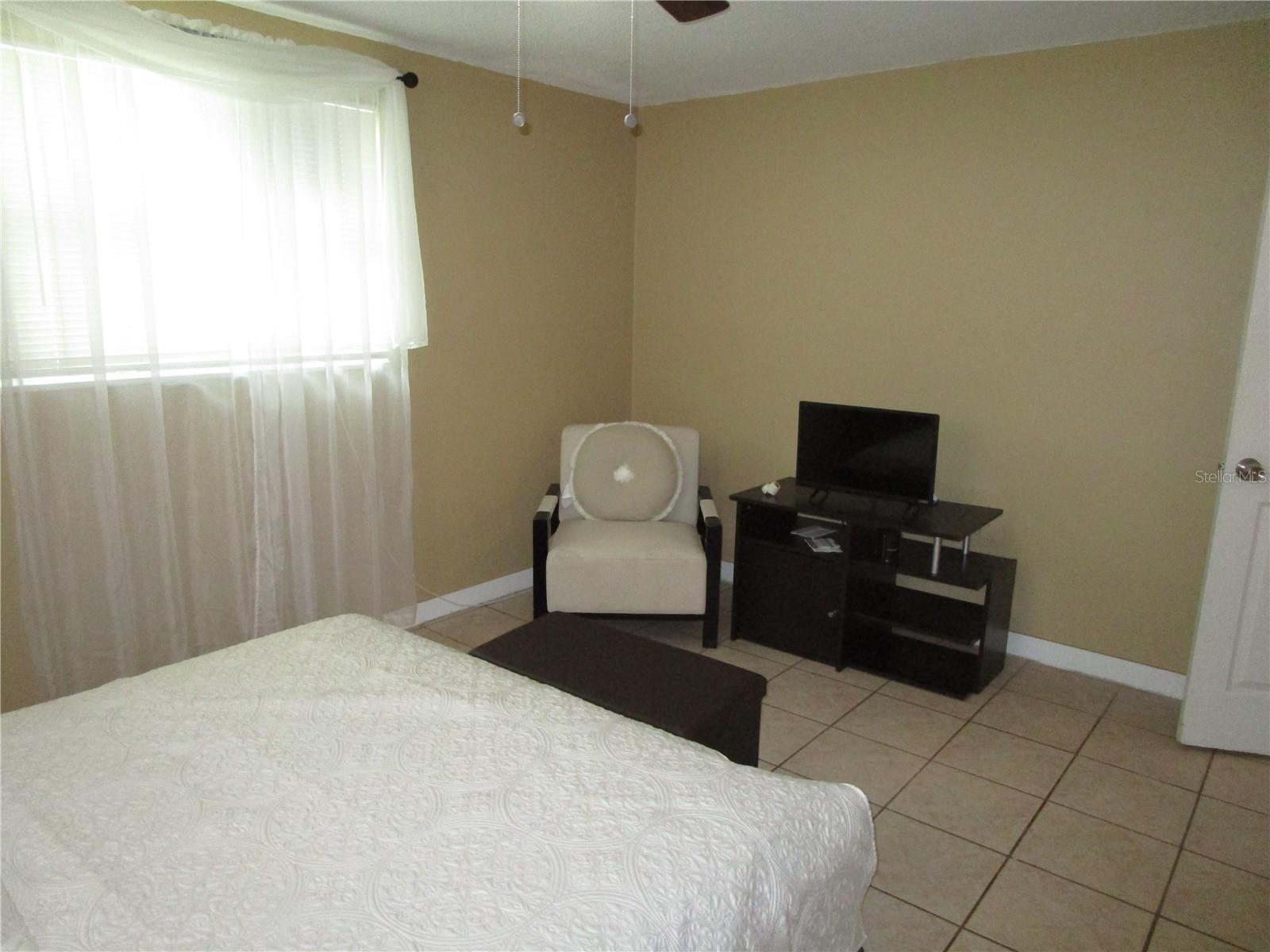10801 FILLMORE AVE — photo 18