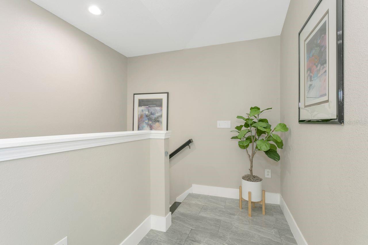501 STONE BRIAR DR — photo 30