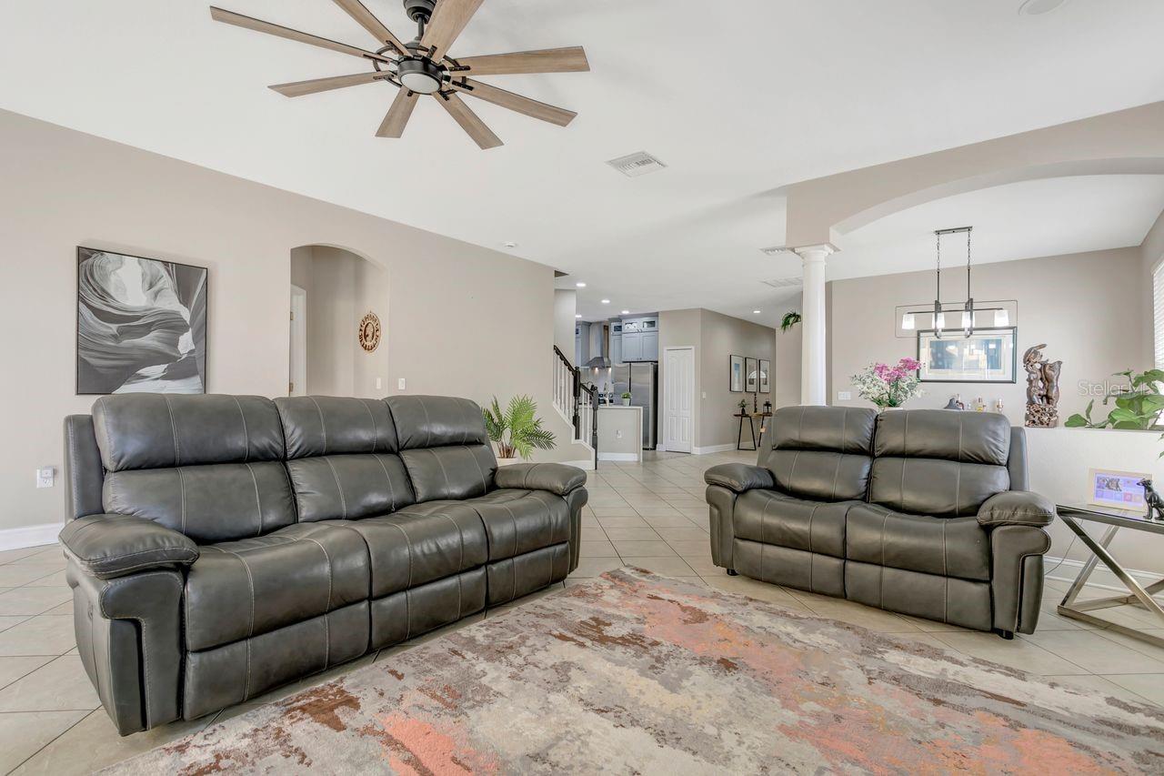 501 STONE BRIAR DR — photo 11