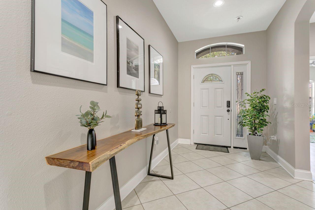 501 STONE BRIAR DR — photo 4