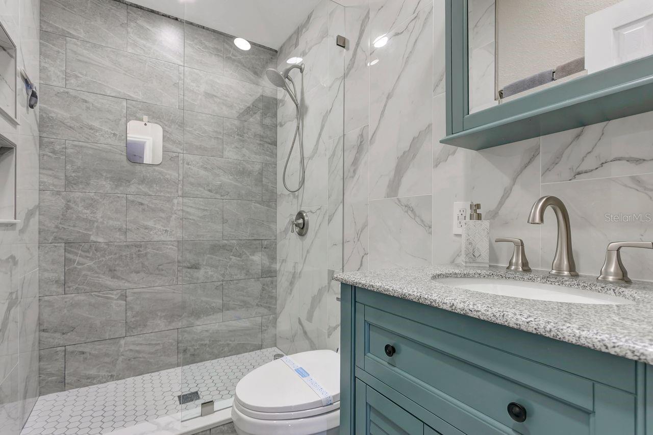501 STONE BRIAR DR — photo 31