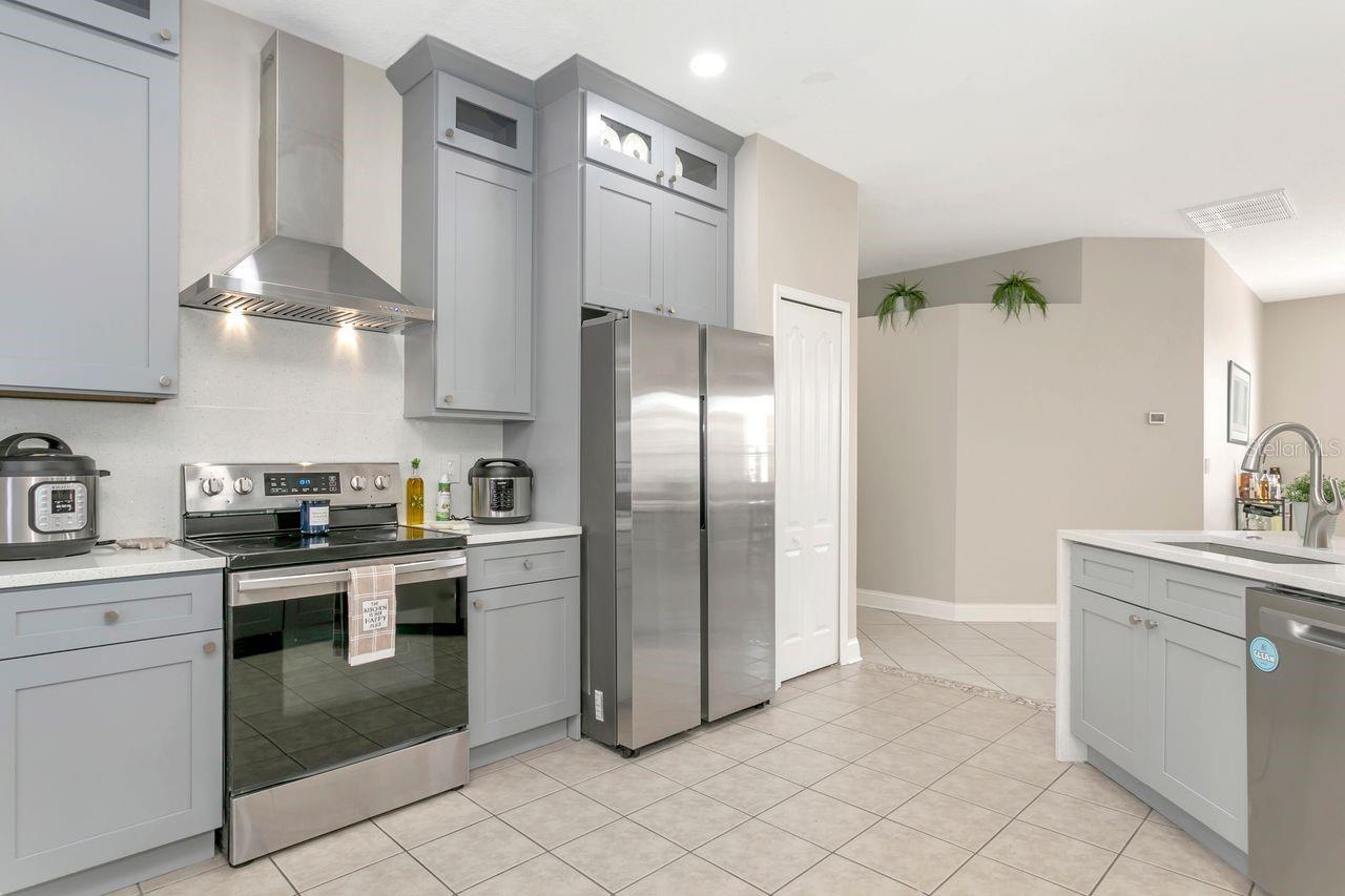 501 STONE BRIAR DR — photo 8