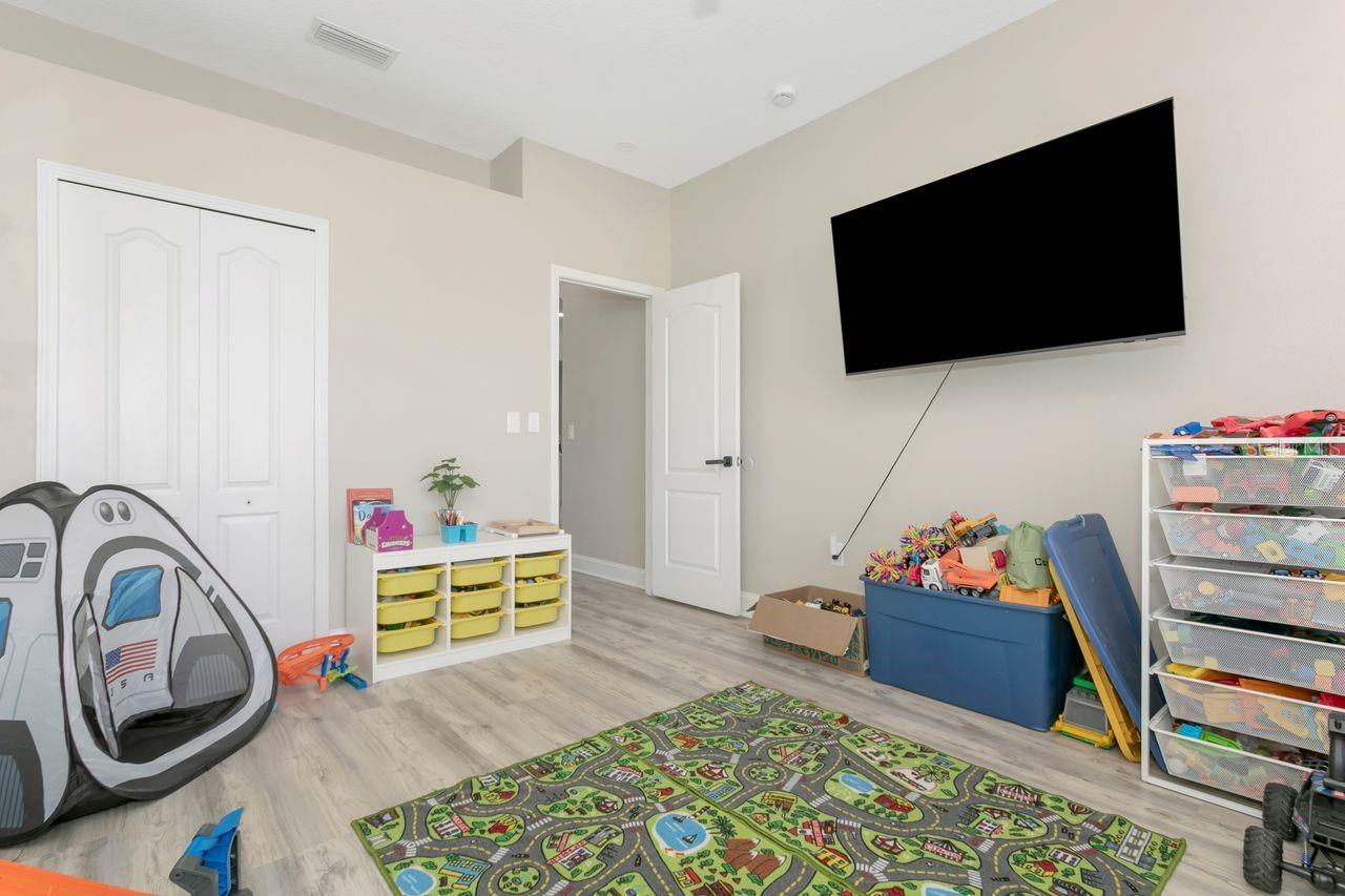 501 STONE BRIAR DR — photo 27