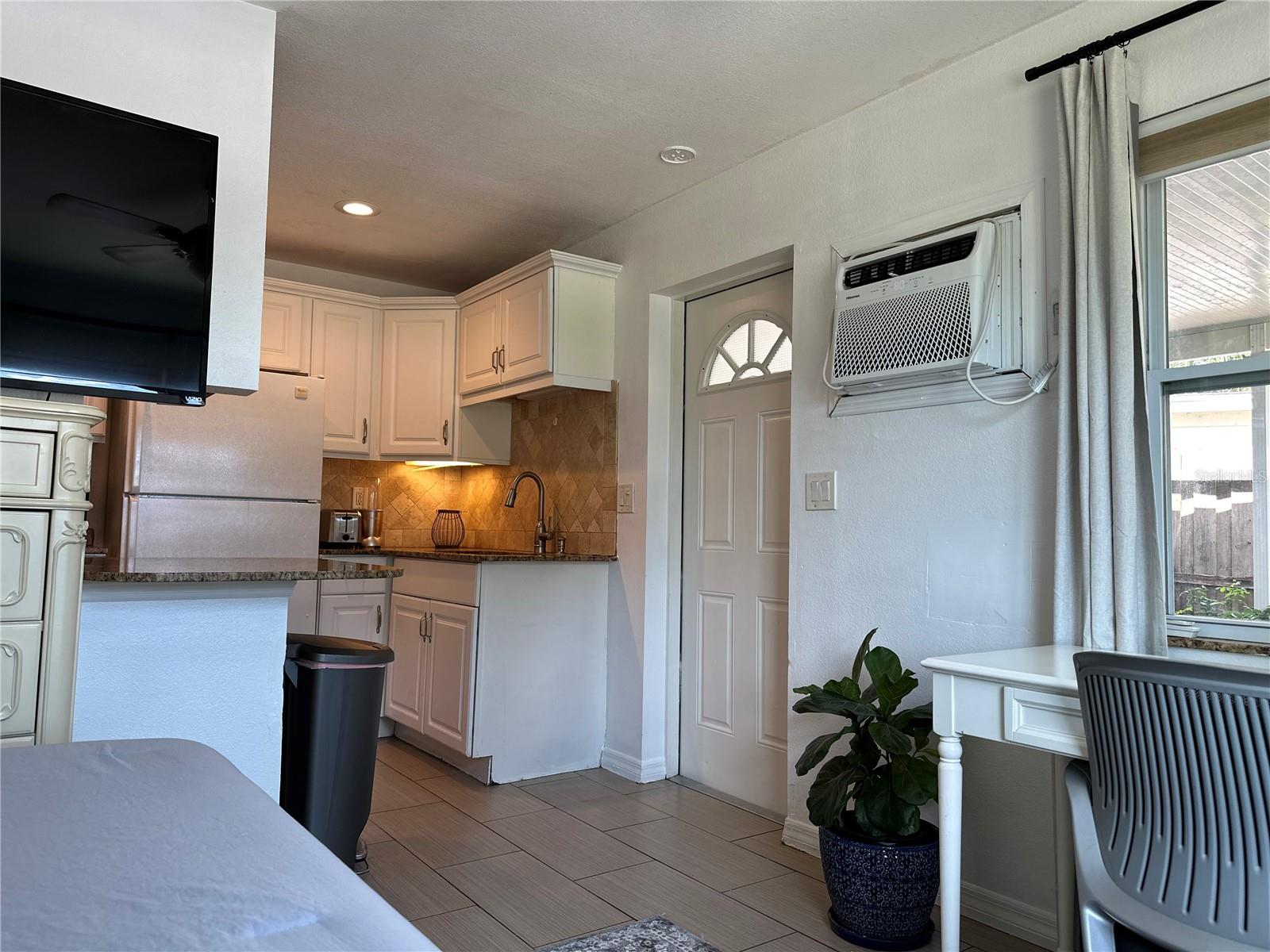 9372 88TH WAY — photo 9