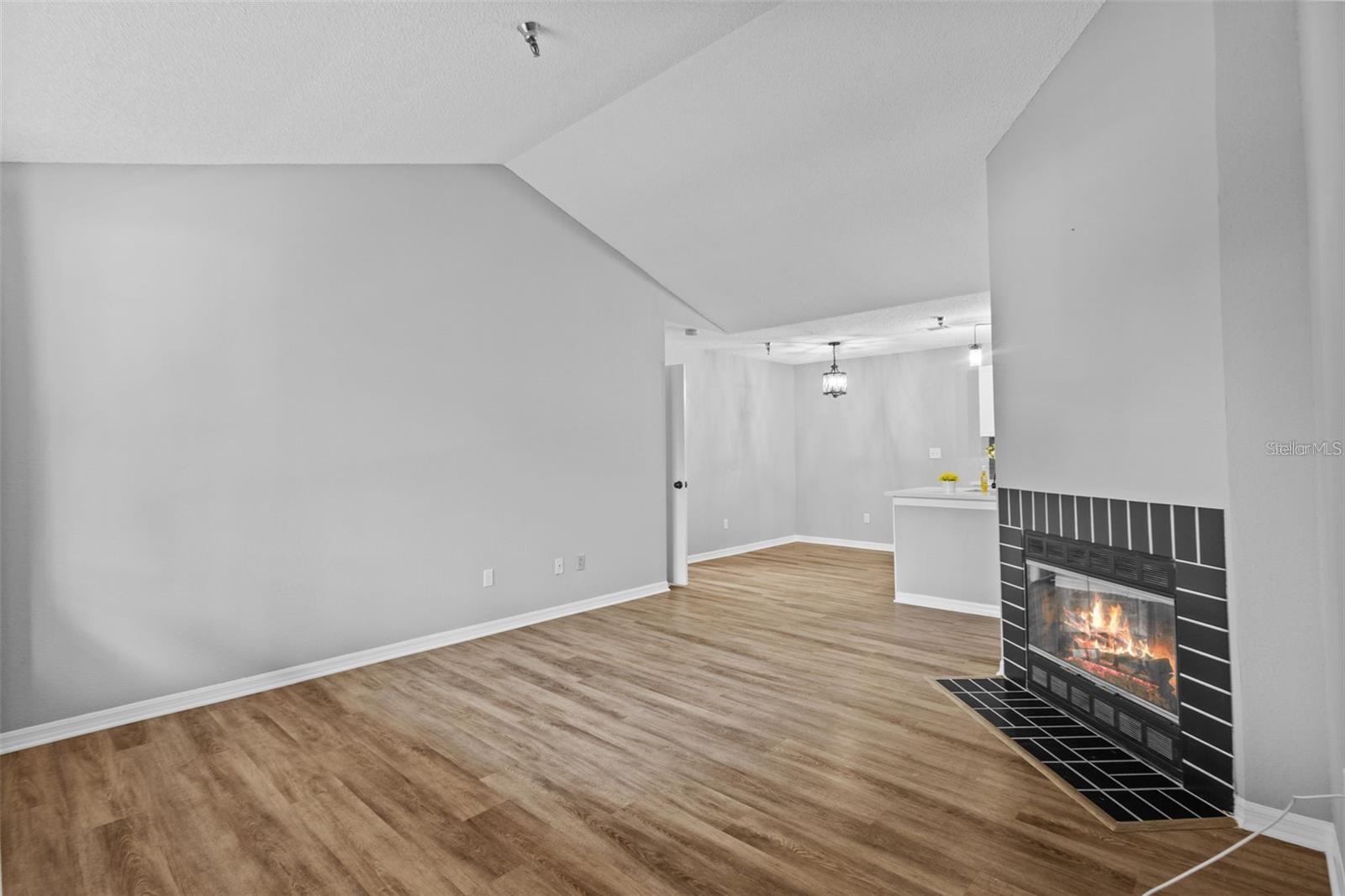 10265 GANDY BLVD N #1406 — photo 8