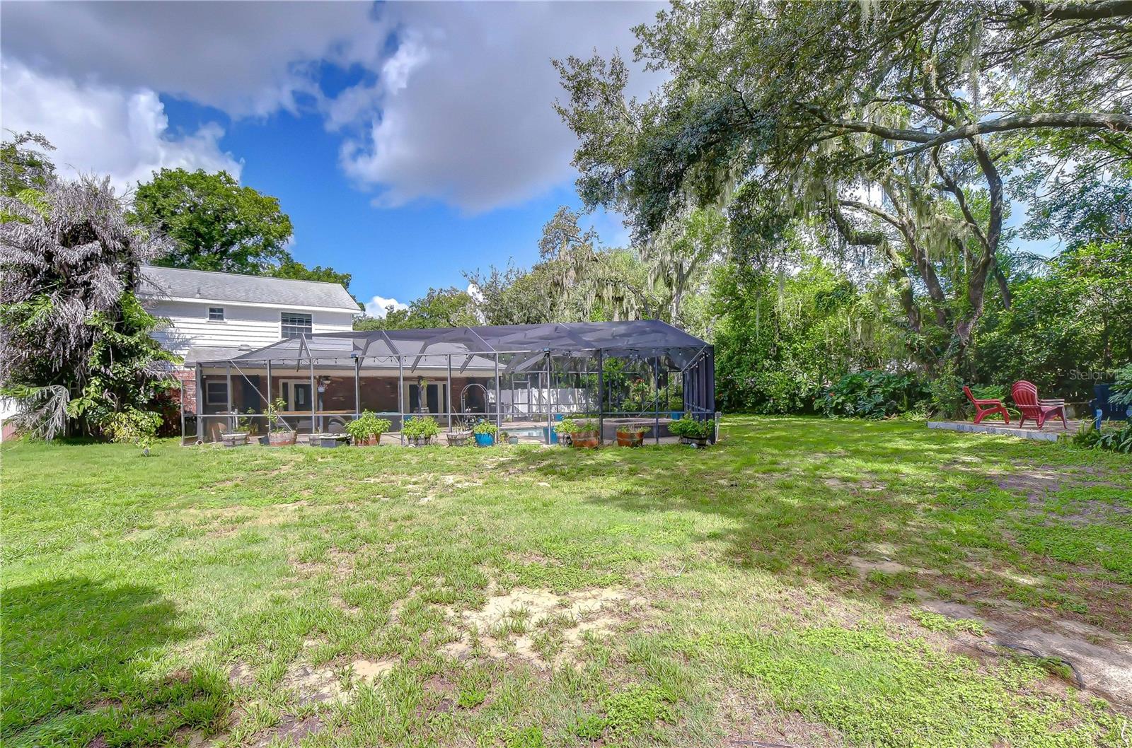 901 WOODVIEW DR — photo 35