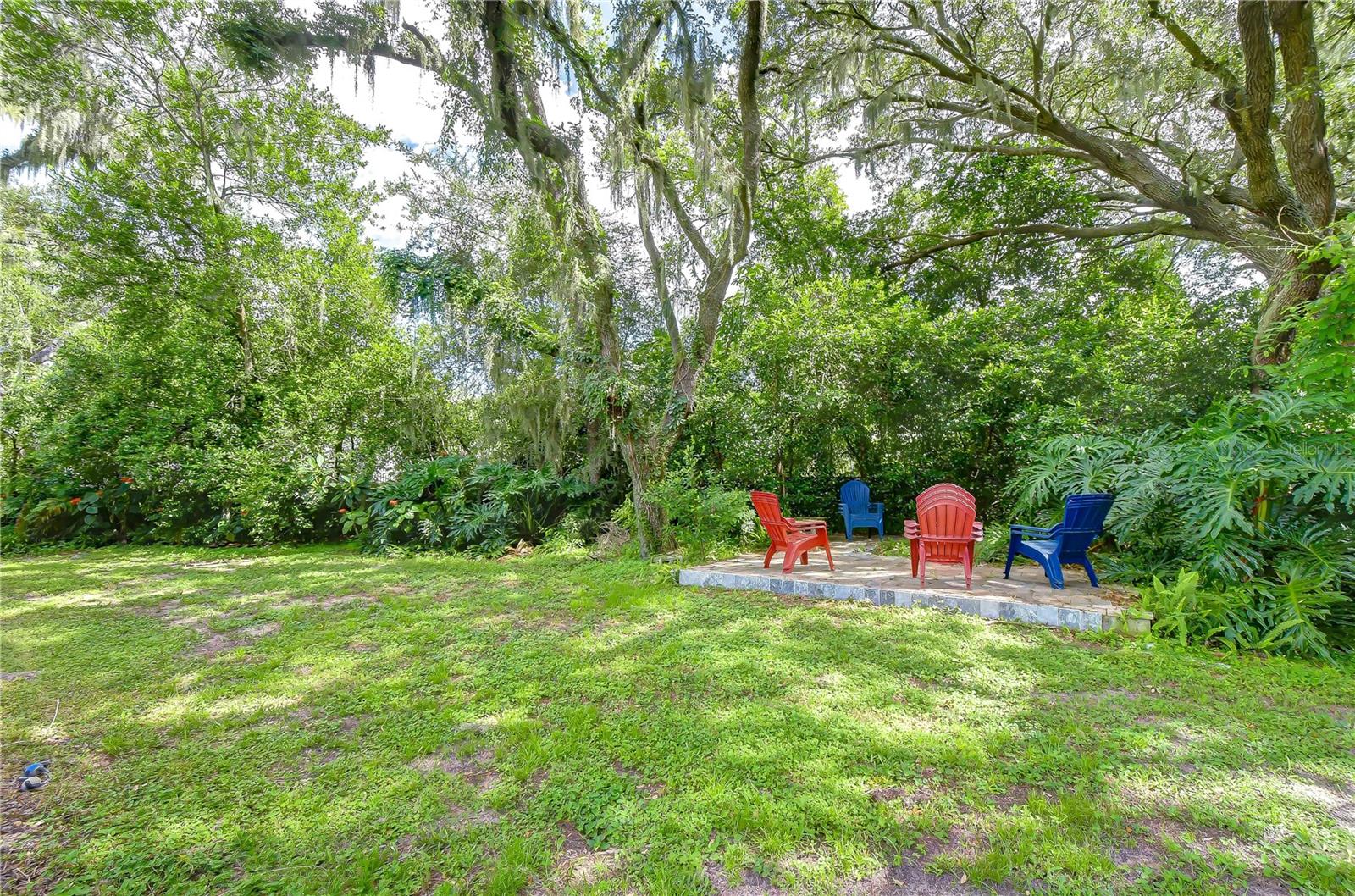 901 WOODVIEW DR — photo 33