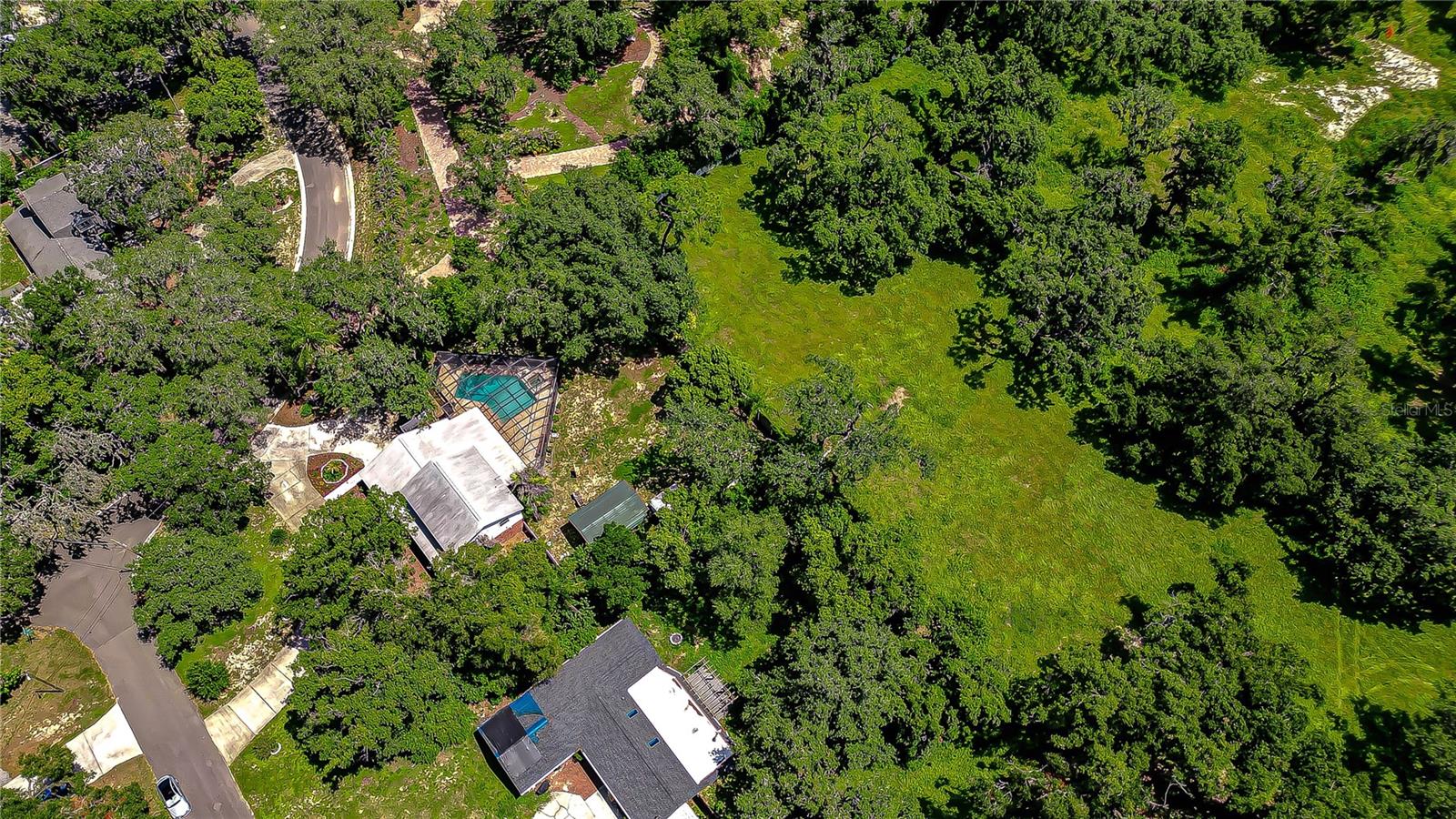 901 WOODVIEW DR — photo 6