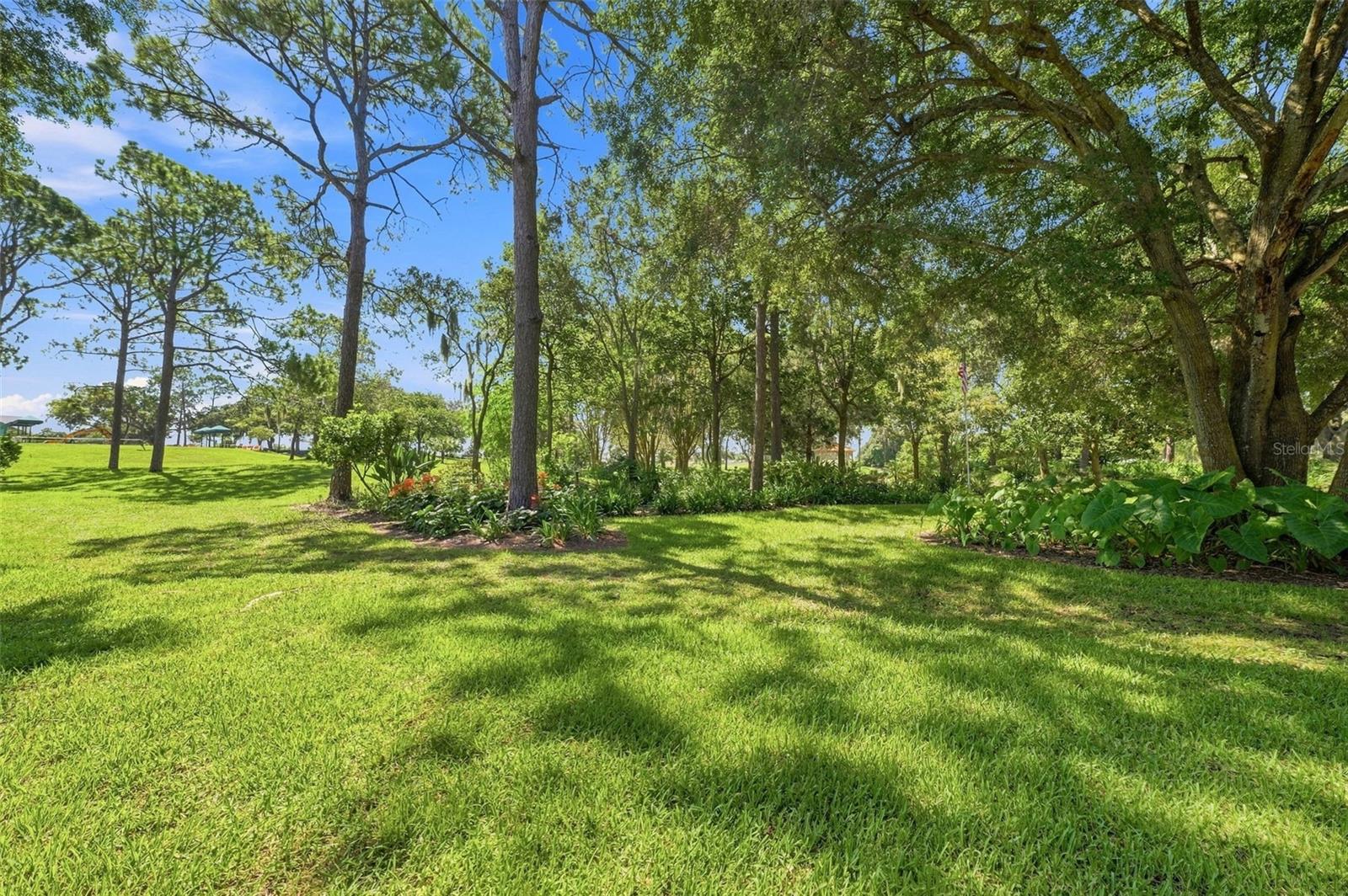 18420 FAIRWAY GREEN DR — photo 28