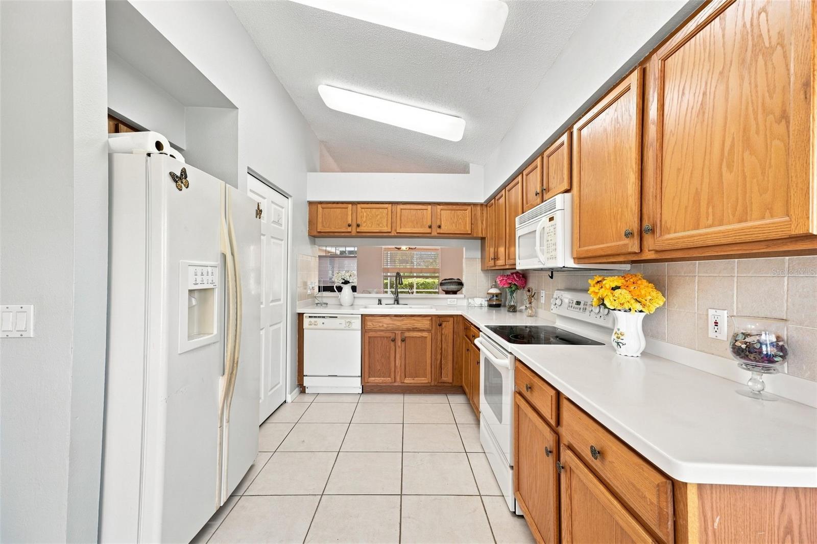 18420 FAIRWAY GREEN DR — photo 13