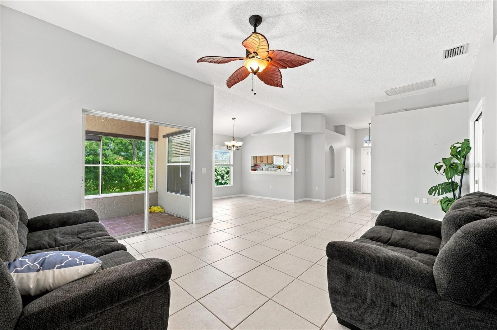 18420 FAIRWAY GREEN DR — photo 12