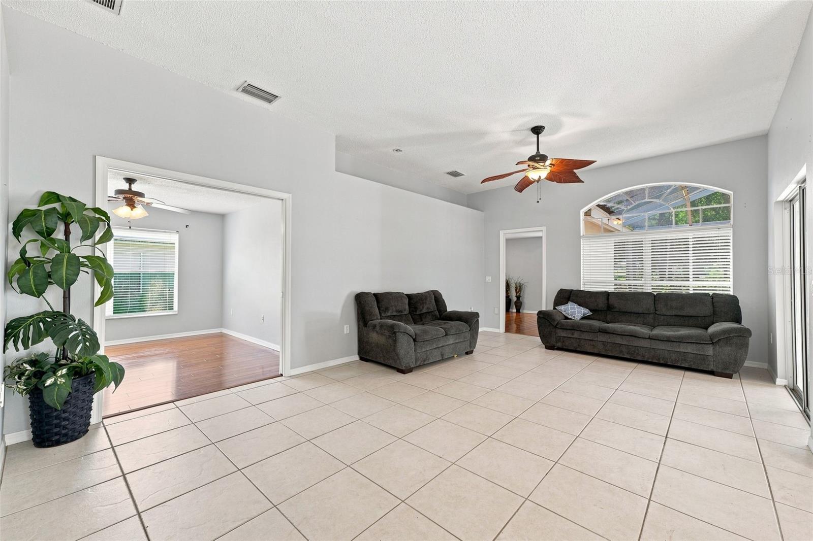18420 FAIRWAY GREEN DR — photo 4