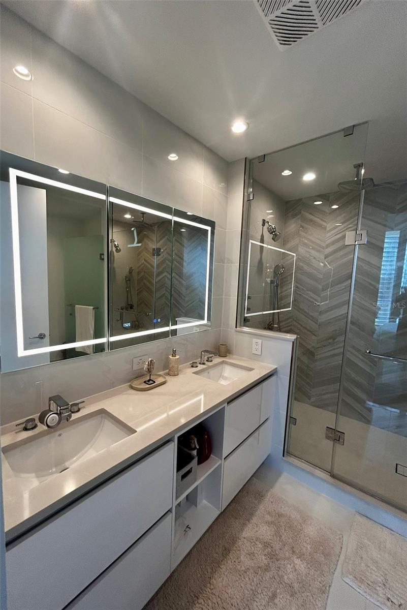 400 CENTRAL AVE #1904 — photo 13