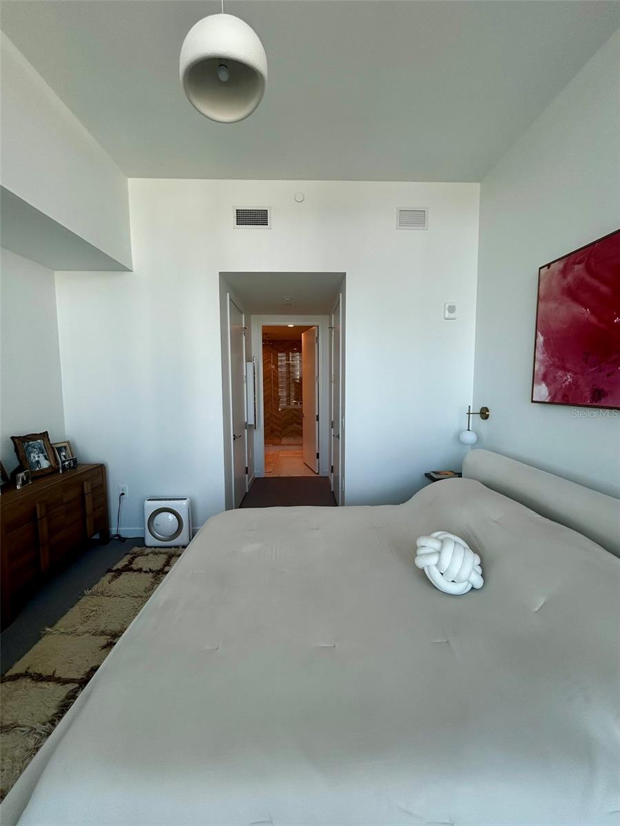 400 CENTRAL AVE #1904 — photo 12