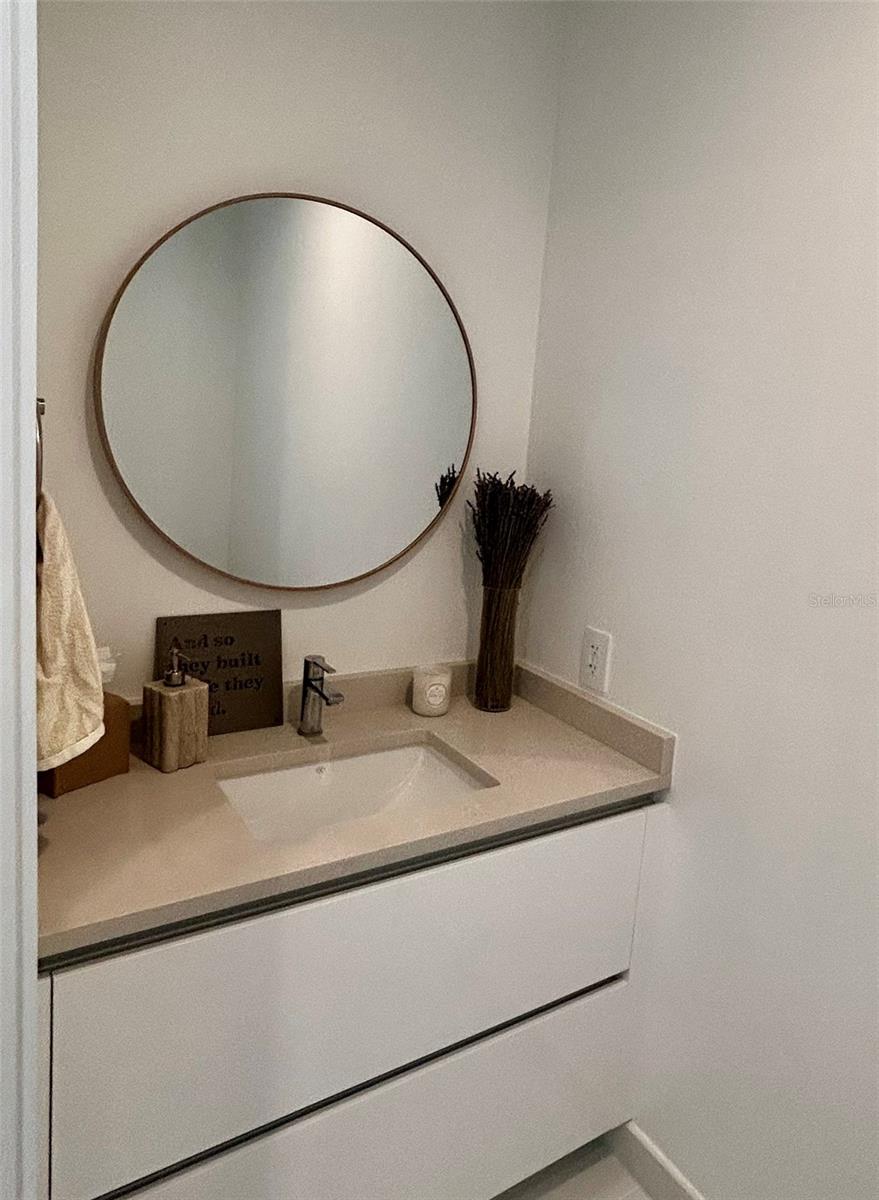 400 CENTRAL AVE #1904 — photo 20