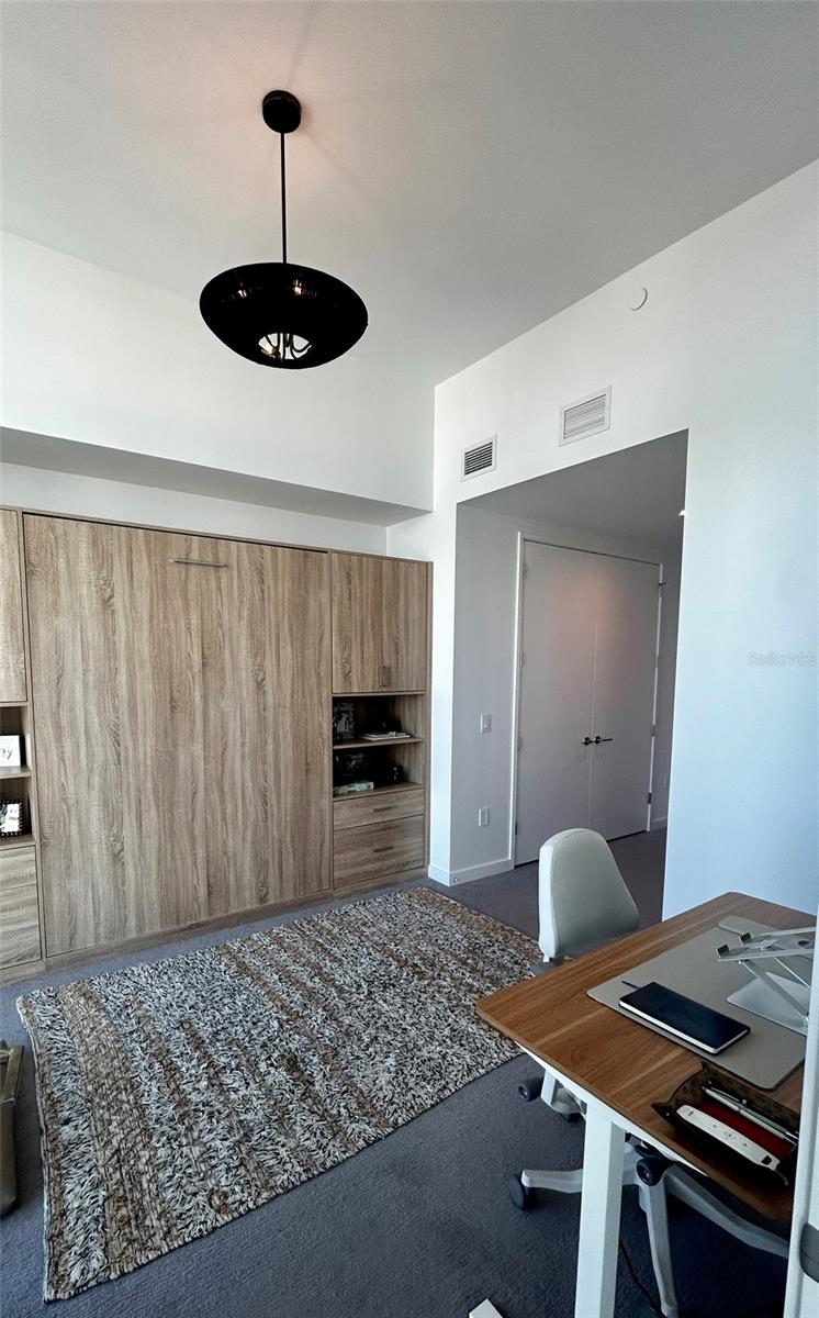 400 CENTRAL AVE #1904 — photo 17