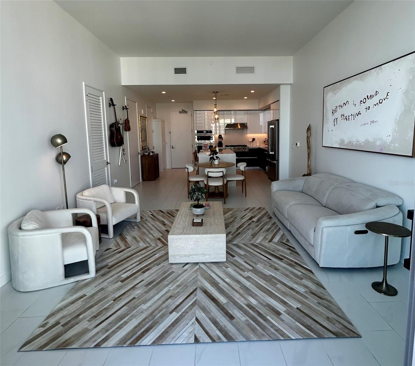 400 CENTRAL AVE #1904 — photo 8