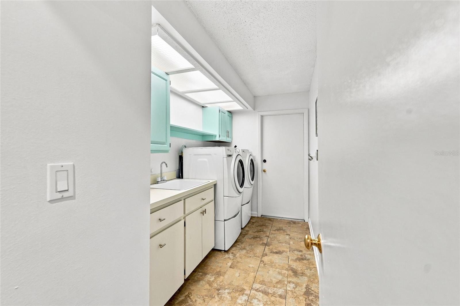 2555 SWEETGUM WAY W — photo 61