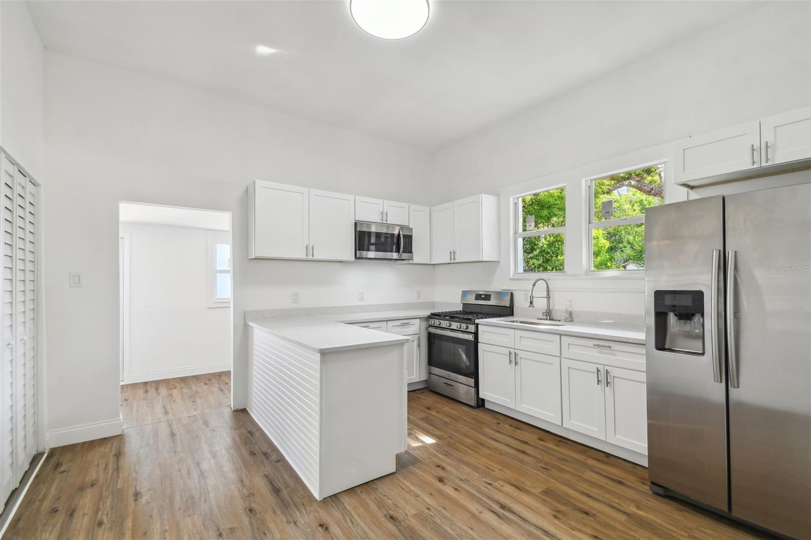 1406 E 21ST AVE — photo 11