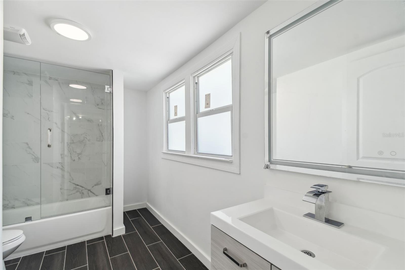1406 E 21ST AVE — photo 15