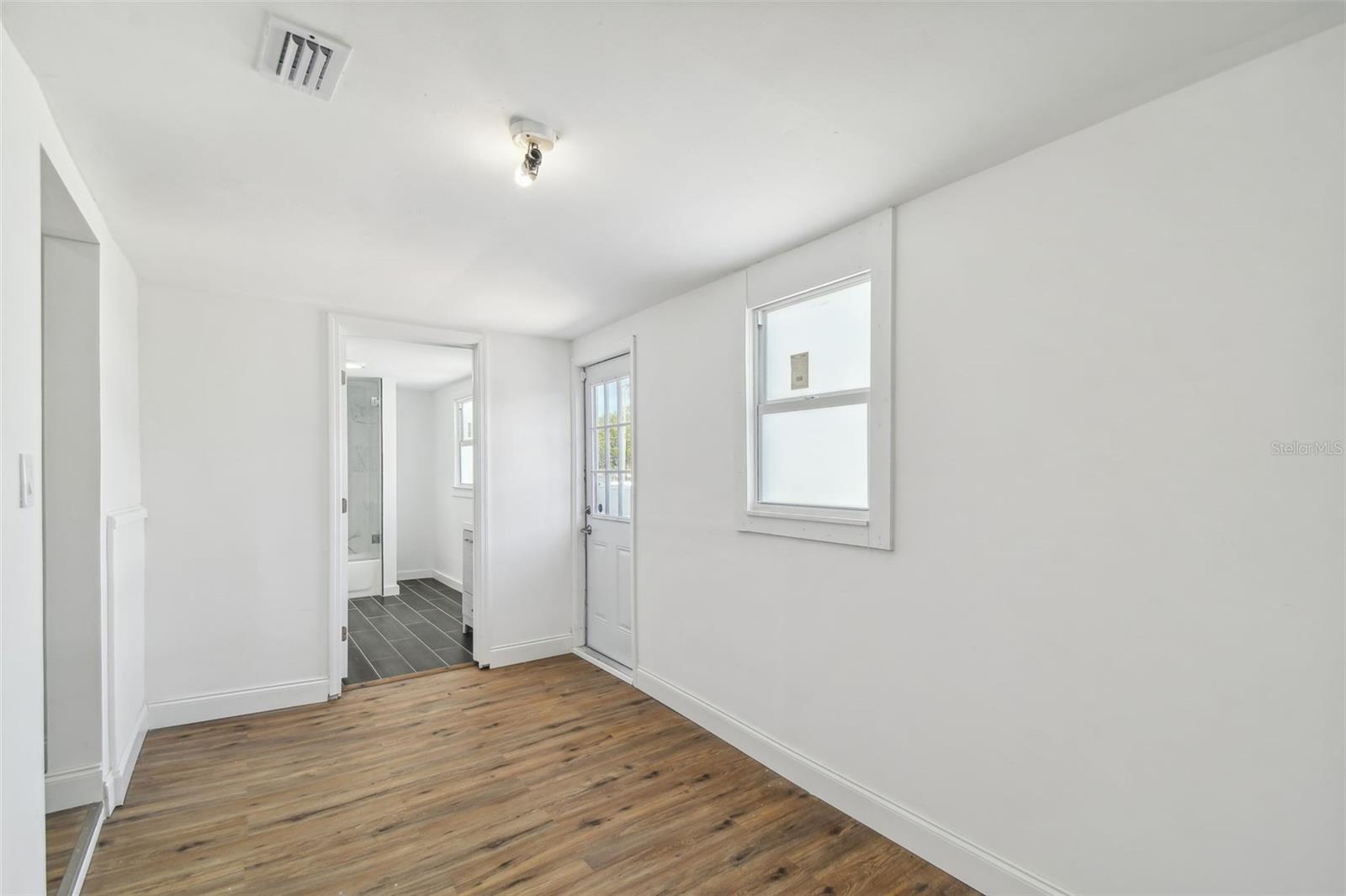 1406 E 21ST AVE — photo 14