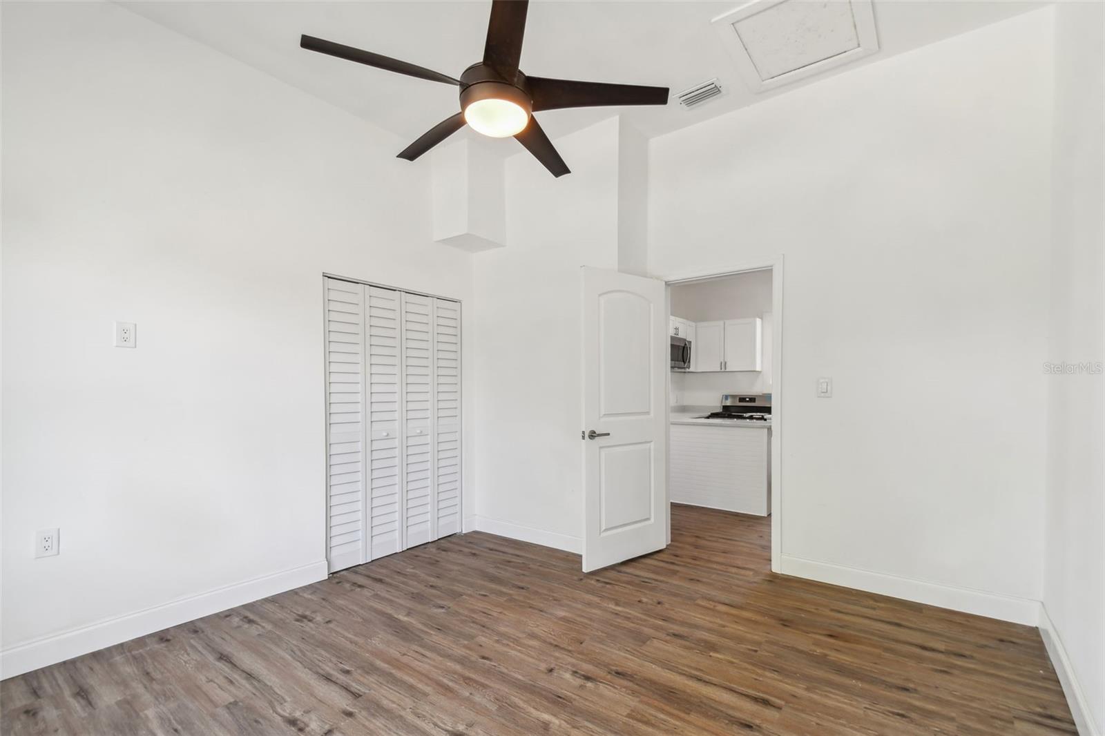 1406 E 21ST AVE — photo 13
