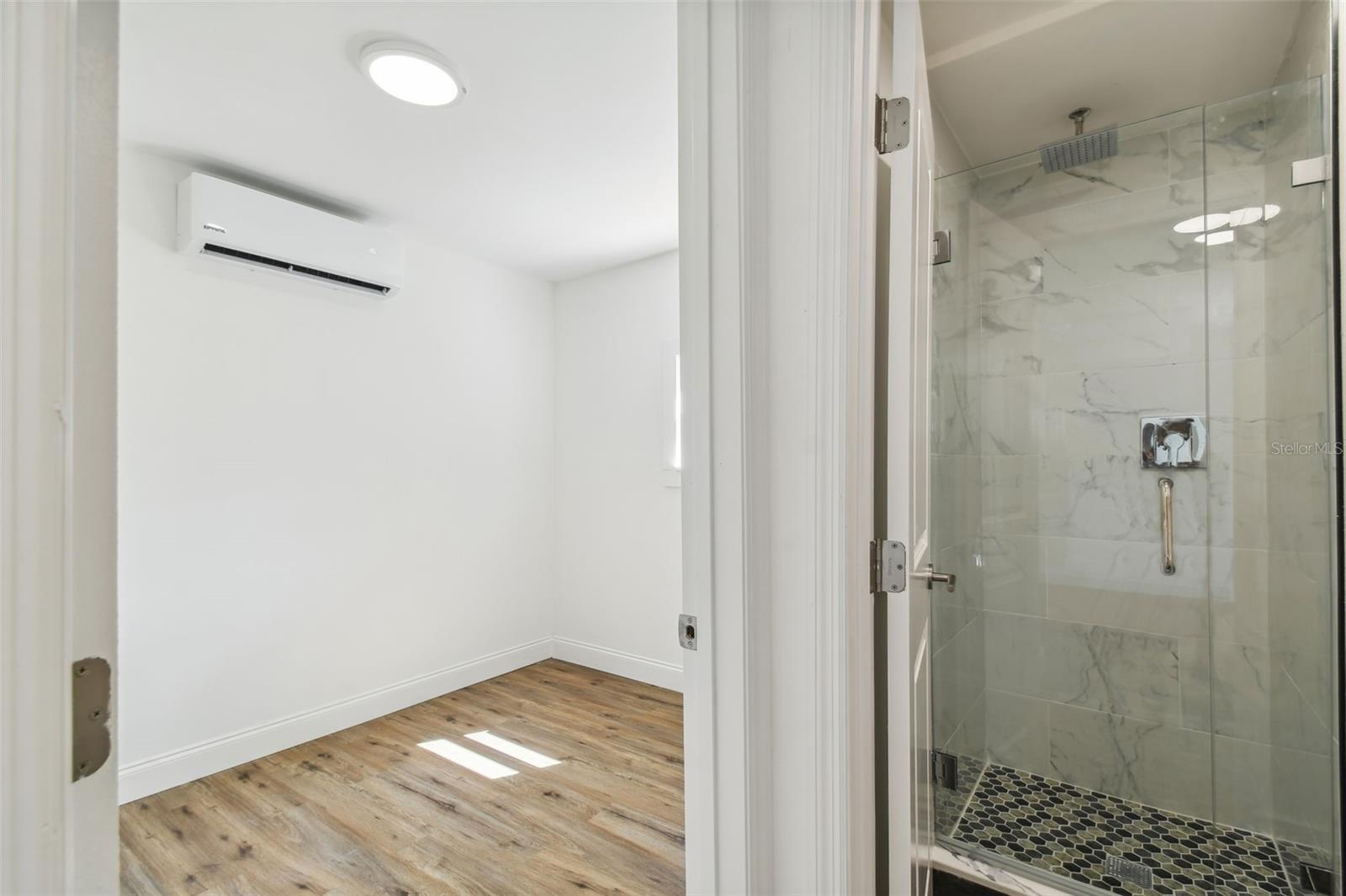 1406 E 21ST AVE — photo 23