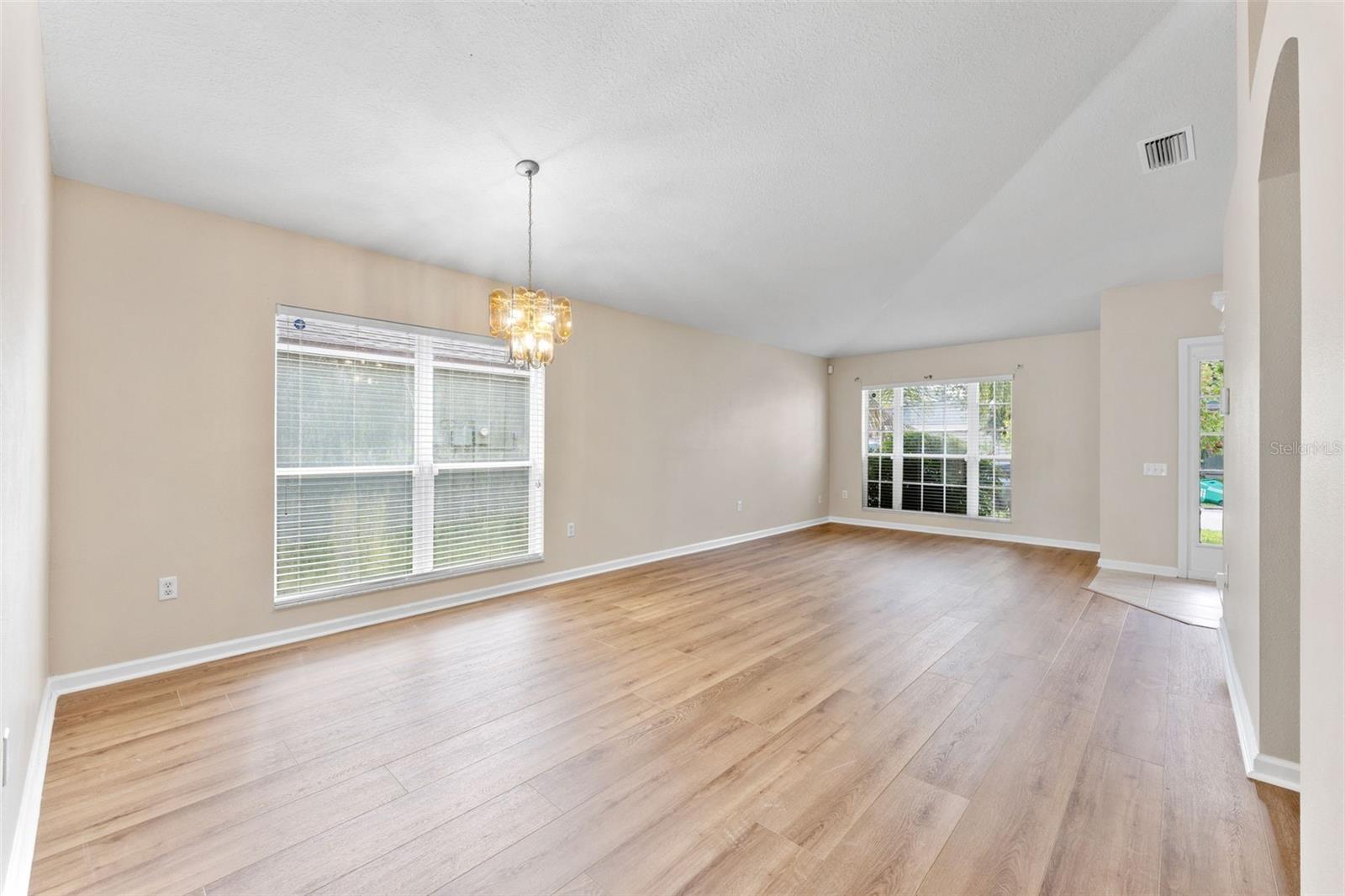30407 STAPLETON ST — photo 8
