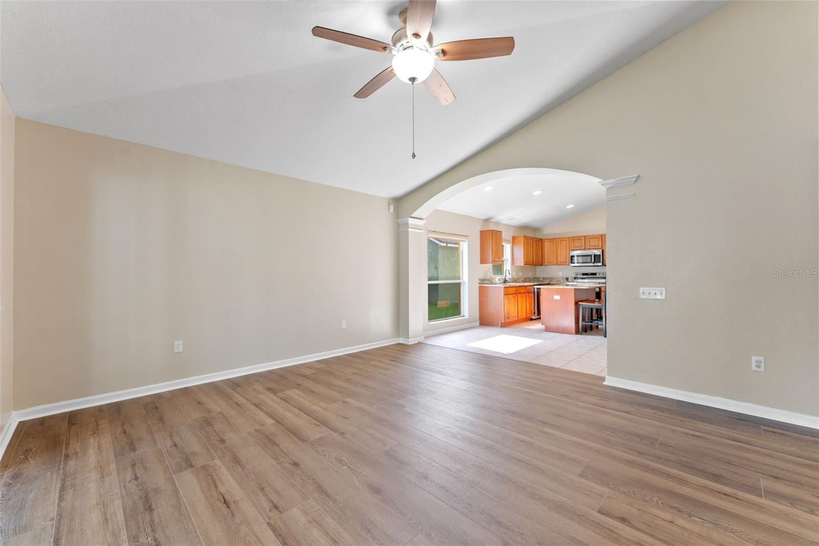 30407 STAPLETON ST — photo 15
