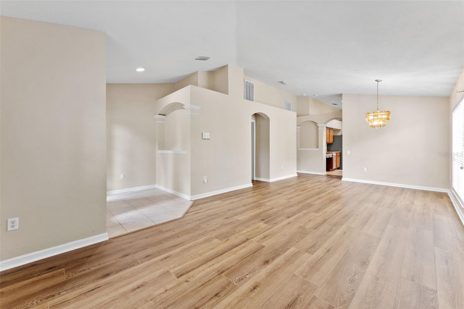 30407 STAPLETON ST — photo 5
