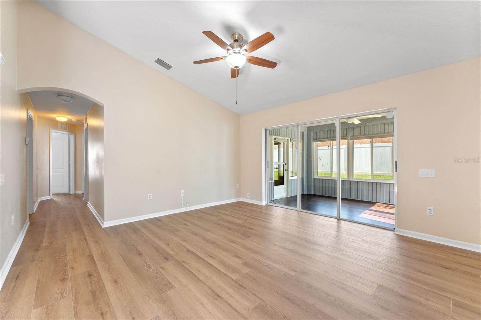 30407 STAPLETON ST — photo 16