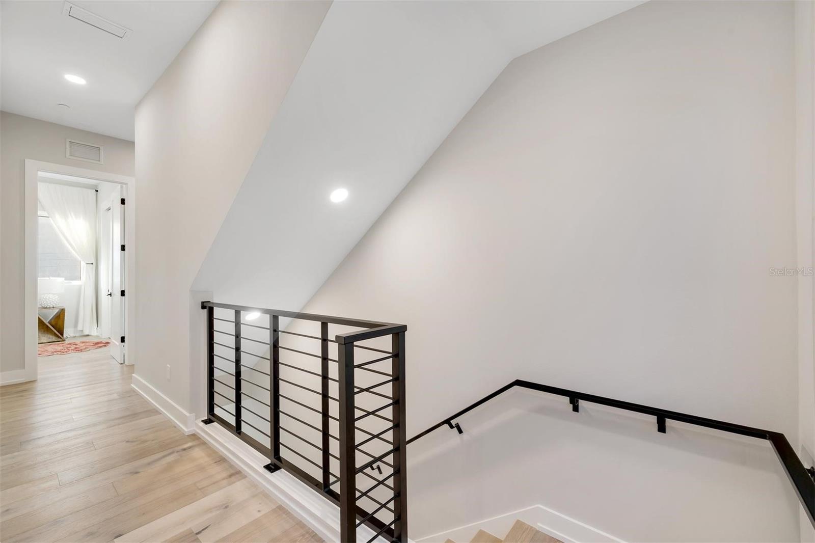 372 6TH ST S #12 — photo 24