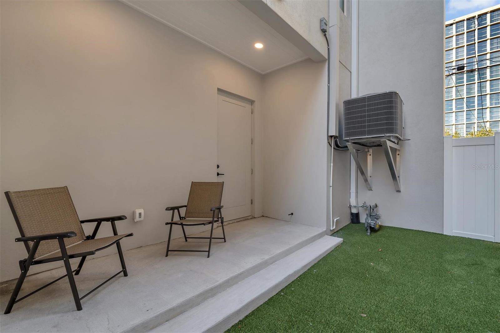 372 6TH ST S #12 — photo 51