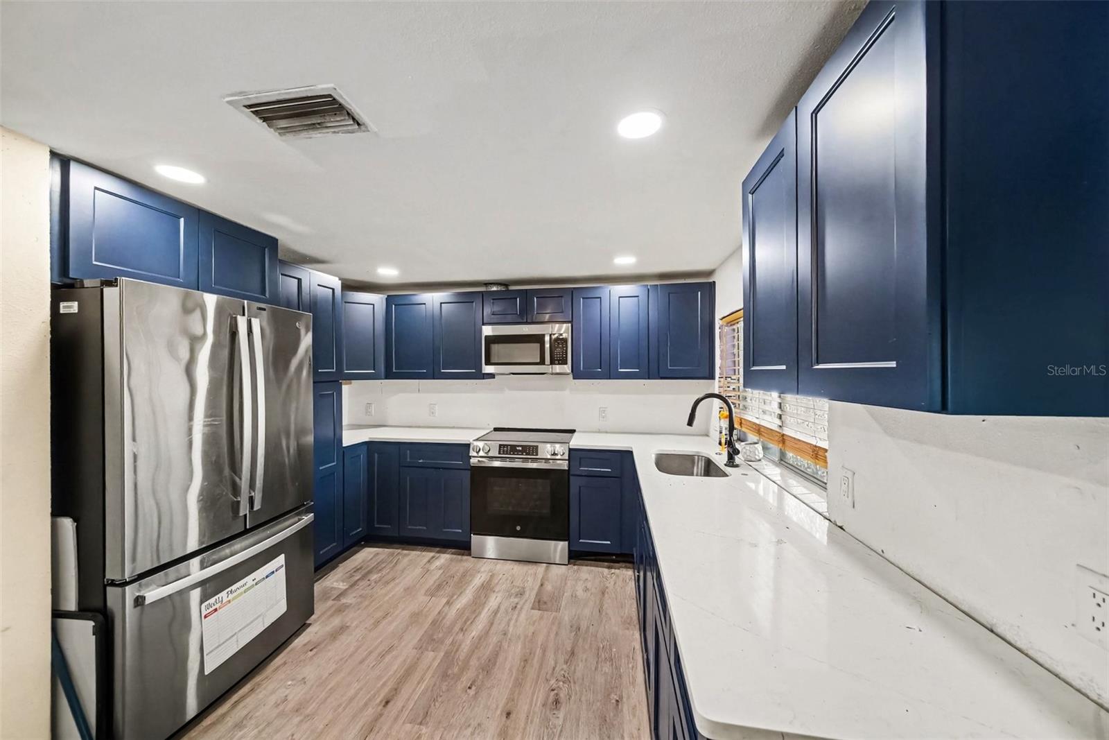 3640 LANDALE DR — photo 15