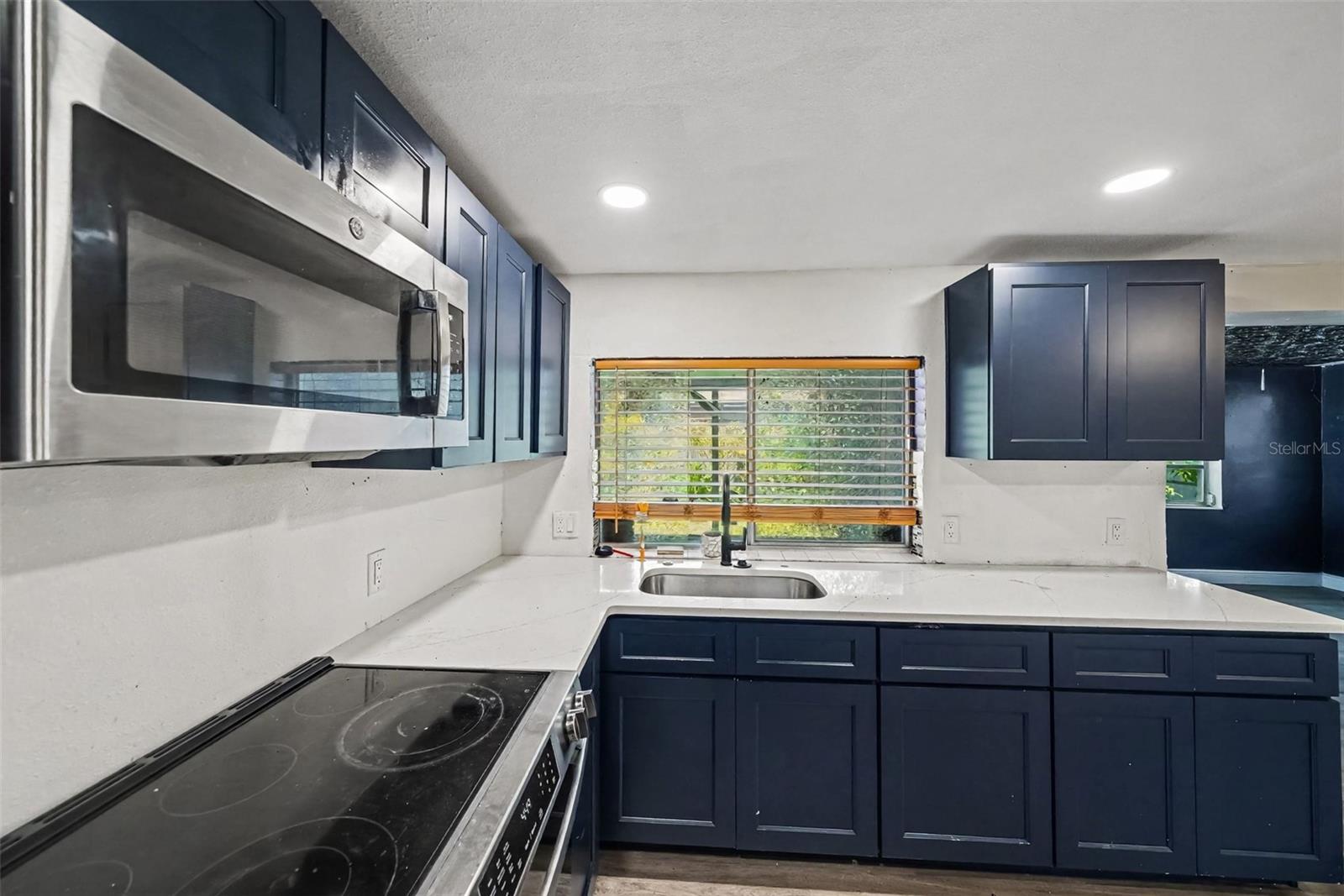 3640 LANDALE DR — photo 17