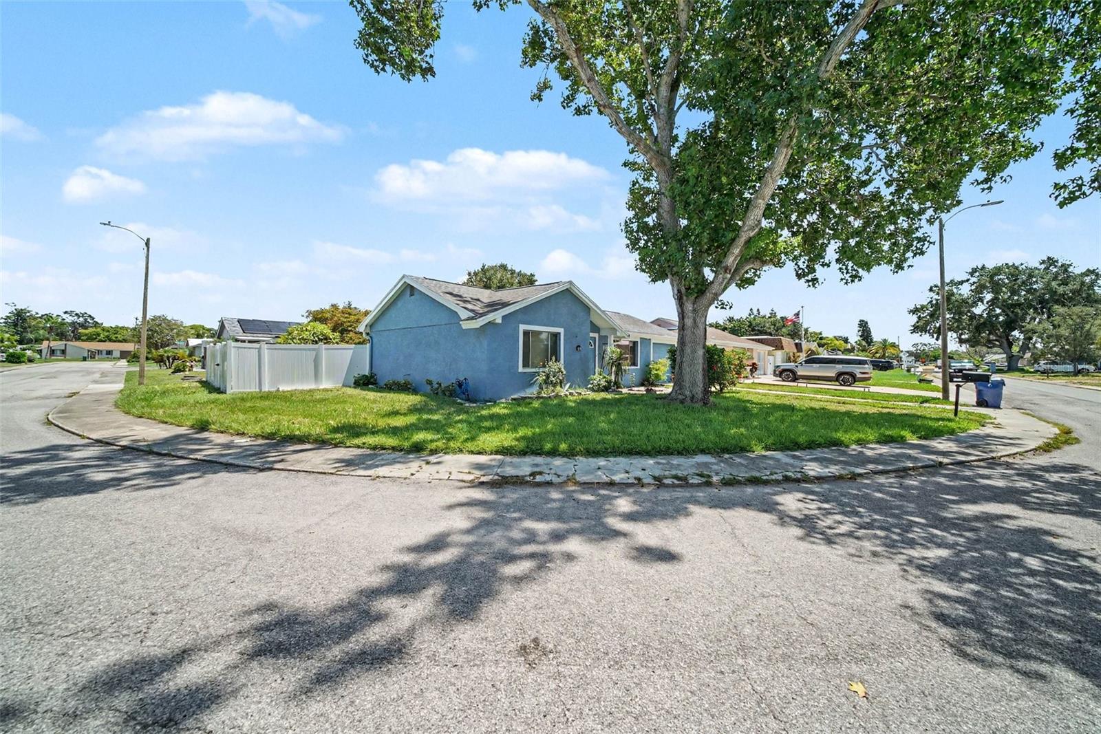 3640 LANDALE DR — photo 8