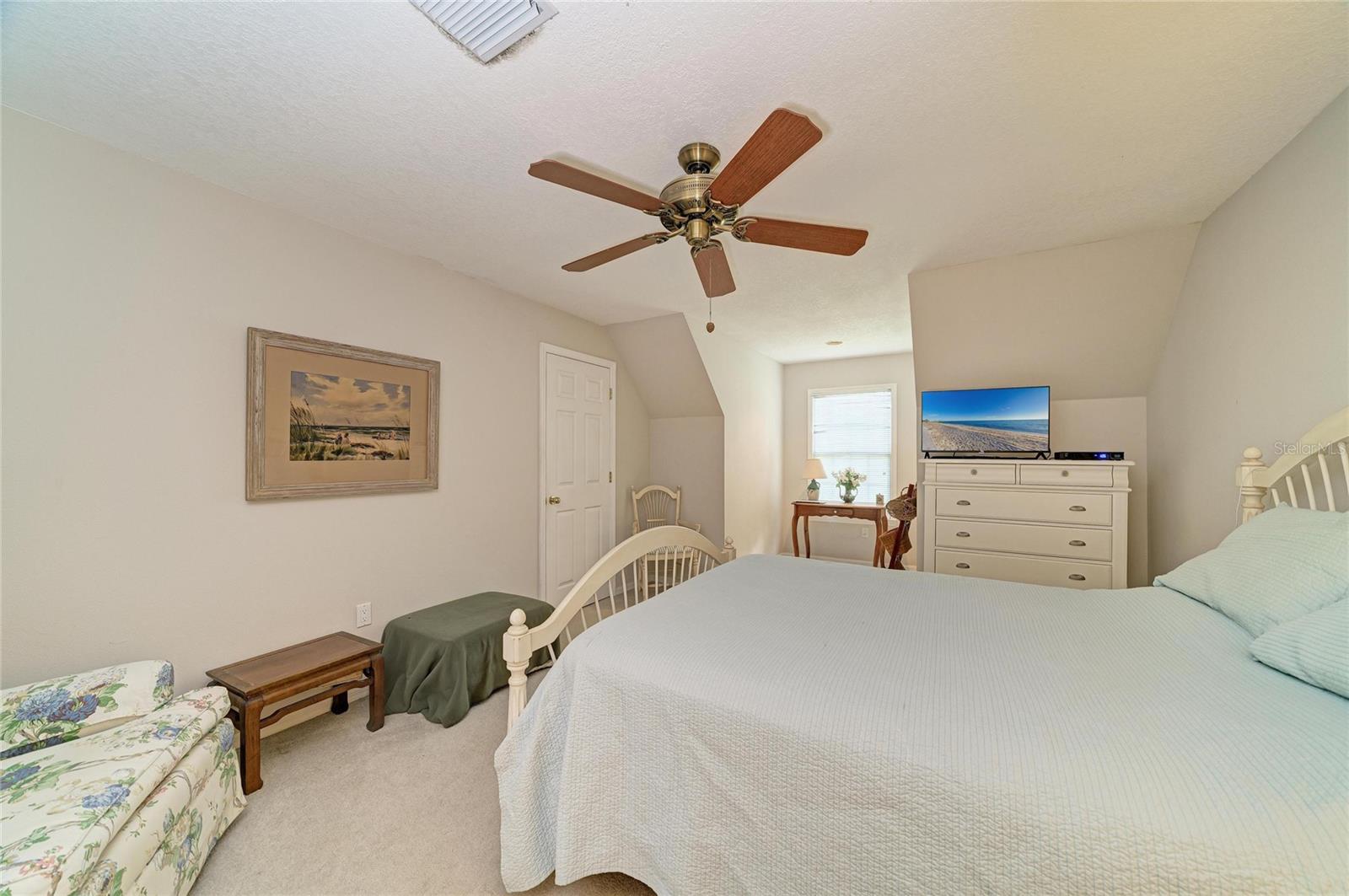 3706 AVENIDA MADERA — photo 45