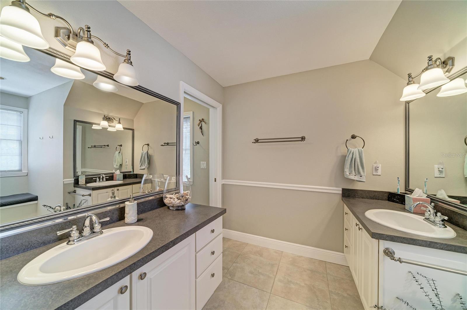 3706 AVENIDA MADERA — photo 43