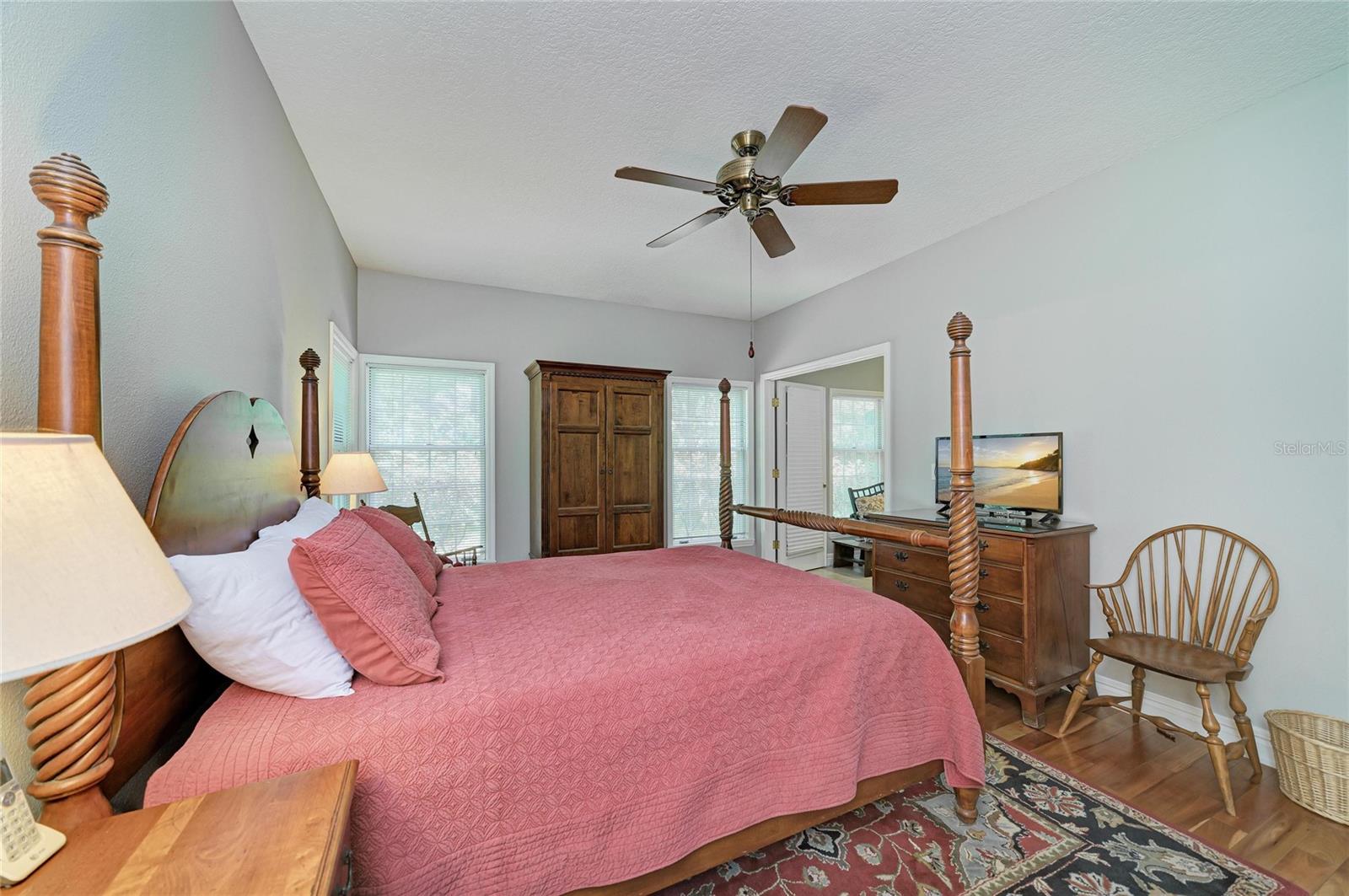 3706 AVENIDA MADERA — photo 31