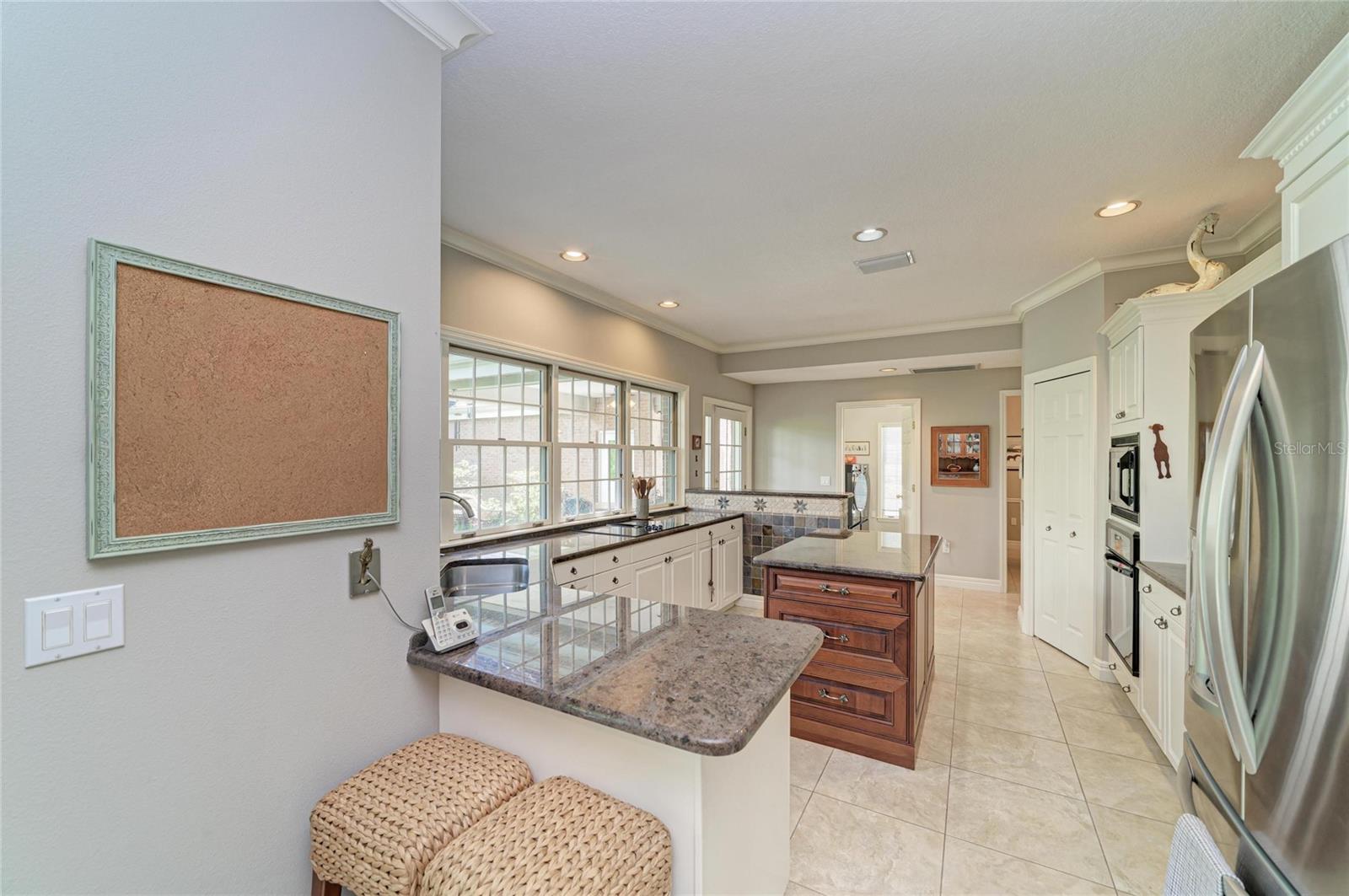 3706 AVENIDA MADERA — photo 14
