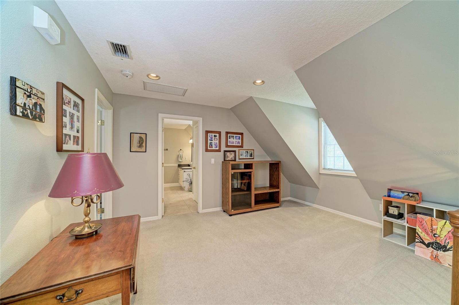 3706 AVENIDA MADERA — photo 37