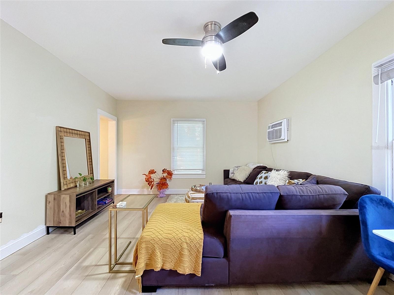 210 W FLORIBRASKA AVE — photo 45