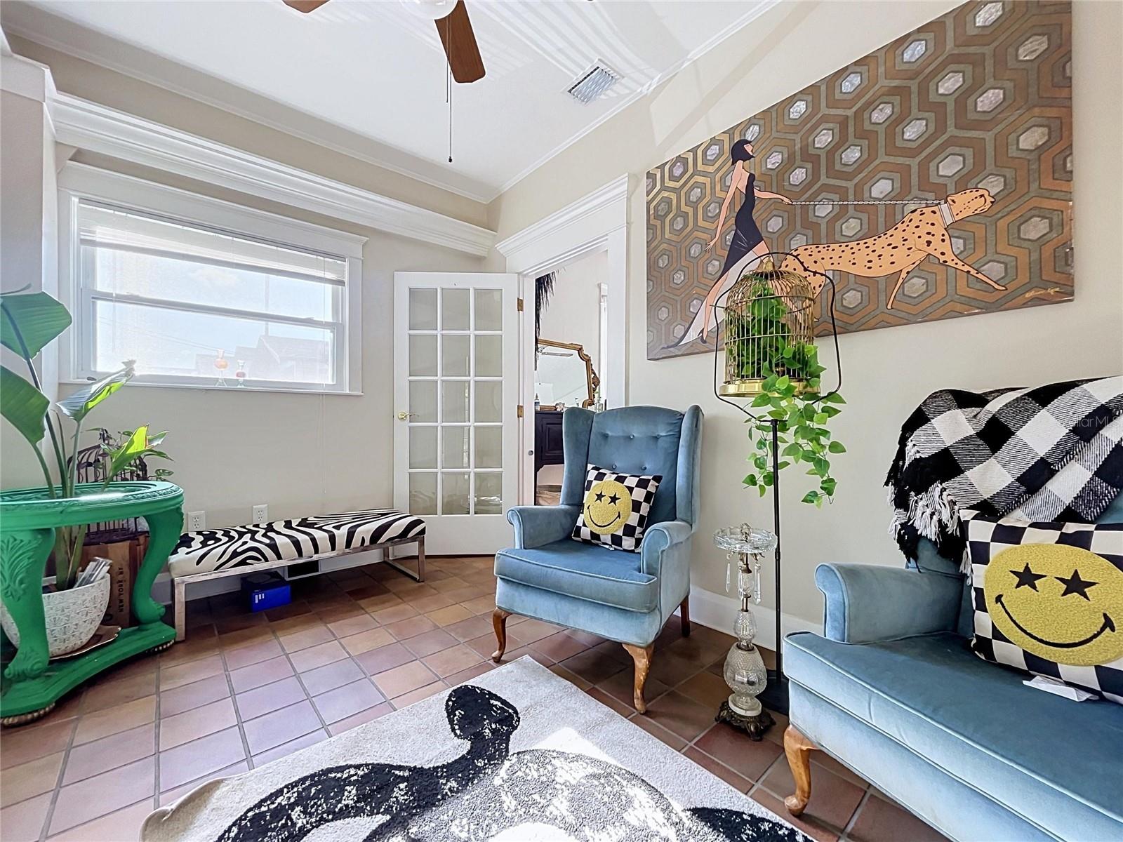 210 W FLORIBRASKA AVE — photo 8