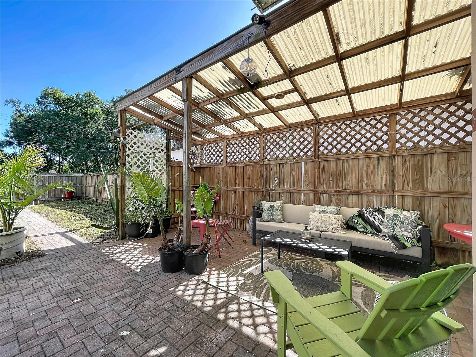 210 W FLORIBRASKA AVE — photo 60