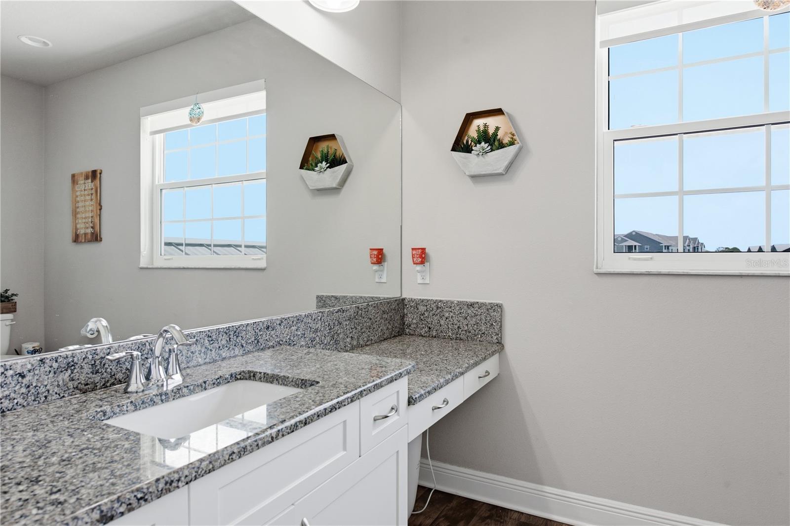 5777 ELISABETHAN LN — photo 38