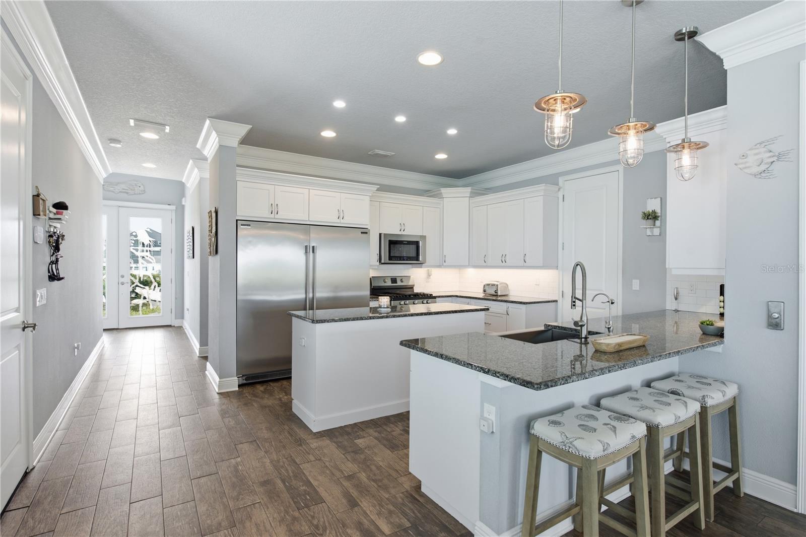 5777 ELISABETHAN LN — photo 7